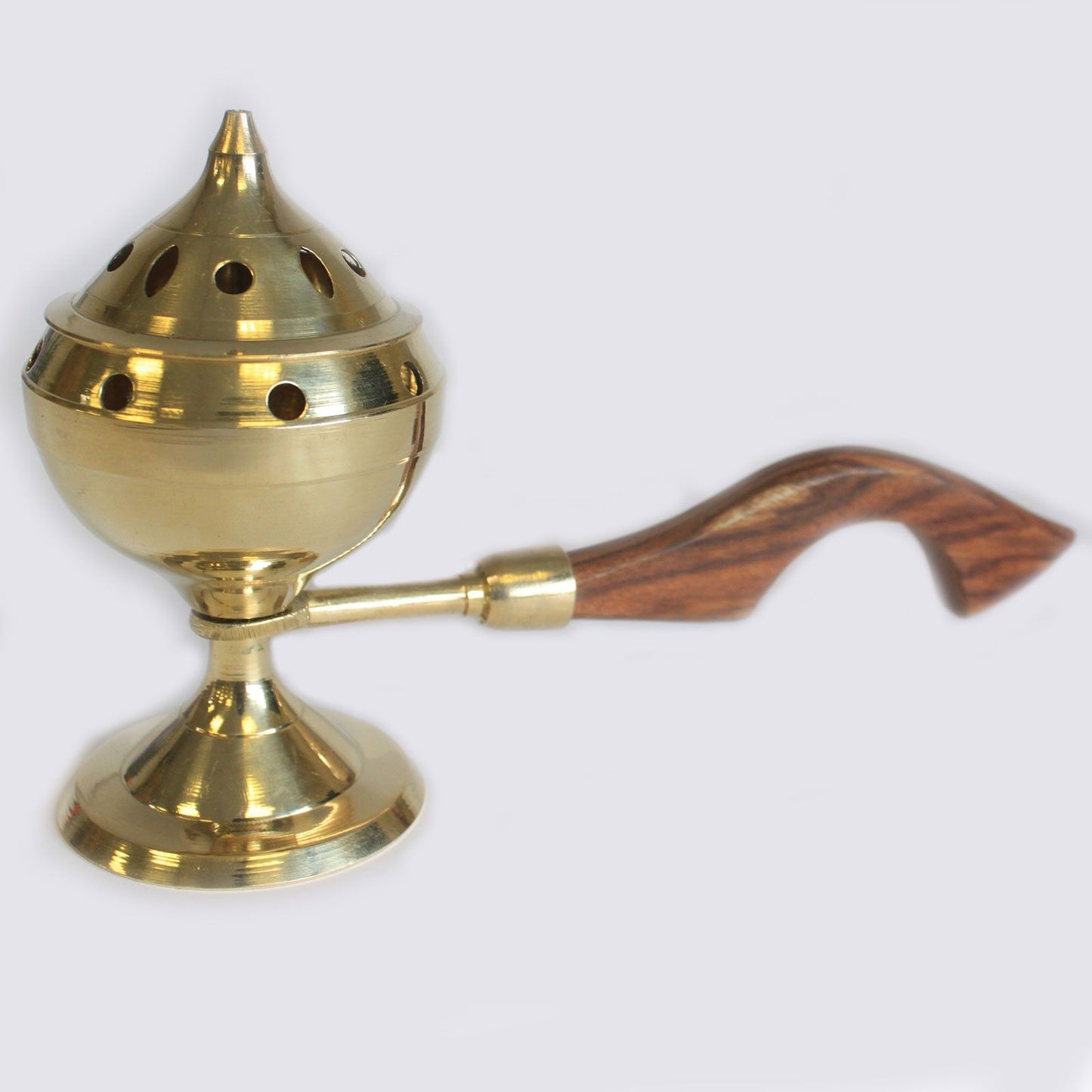 Elegant Brass Incense Burner with Wooden Handle - Ideal for Home Altar & Meditation. This beautifully crafted scent burner features a polished brass finish and a wooden handle, making it the perfect Christmas gift for home fragrance enthusiasts.