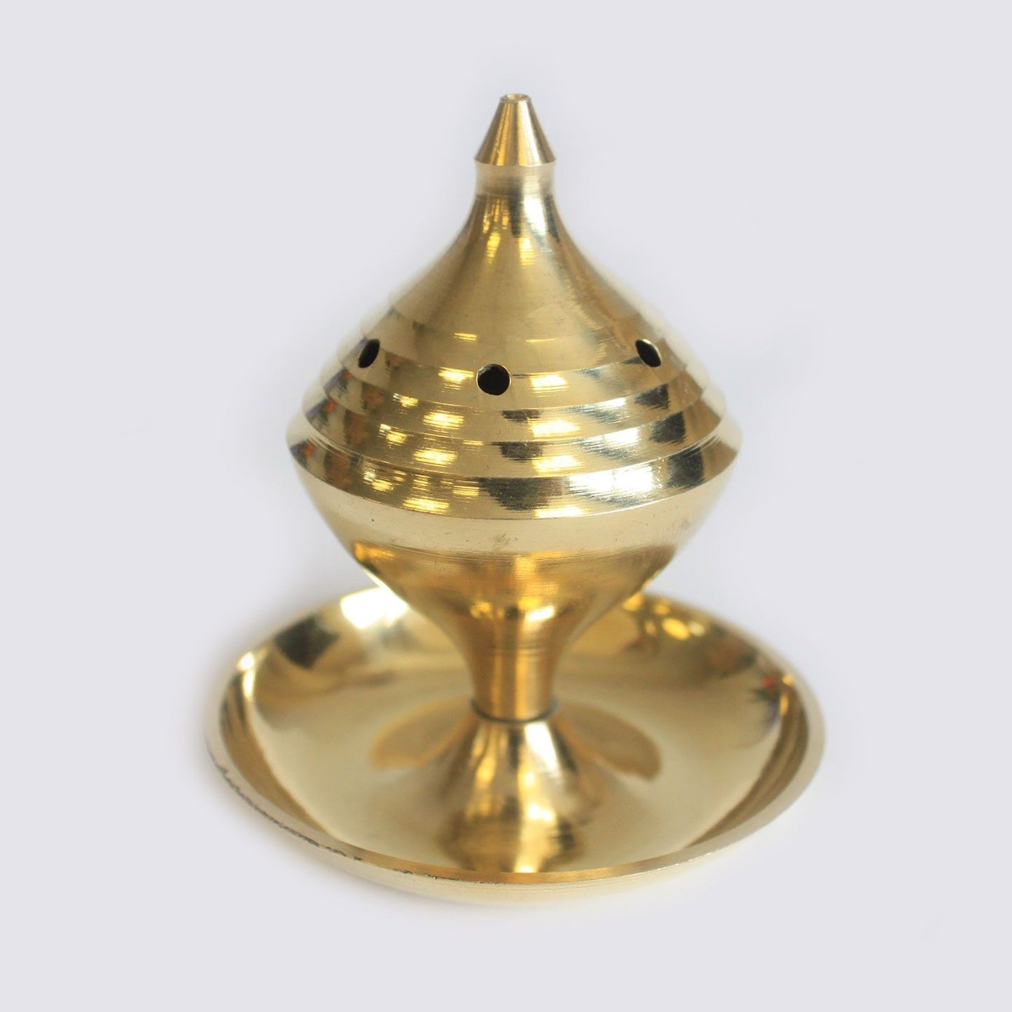Elegant Medium Brass Incense Burner showcased with a shiny polished finish, perfect for enhancing your rituals and meditation. This stylish incense burner is ideal for creating a calming atmosphere in your home, making it a delightful {{scent}} {{product_type}} – Christmas Gift Home Fragrance.