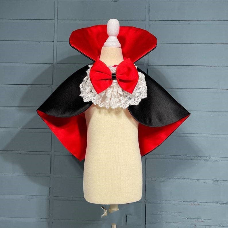 Vampire Costume For Pets - Stylish Warm Cloak For Dogs & Cats