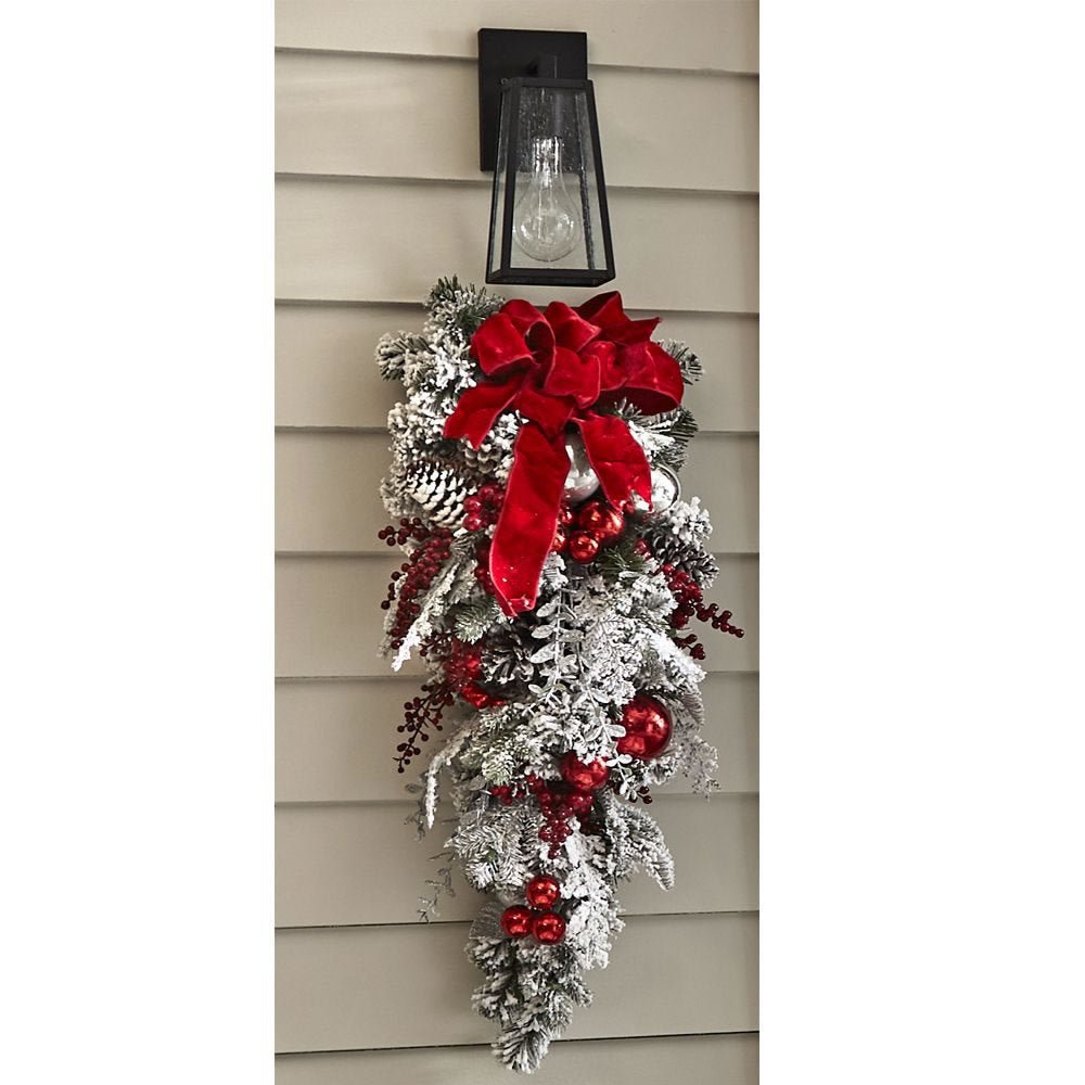 Premium Red Flocking Christmas Wreath - Cake Pops Parties
