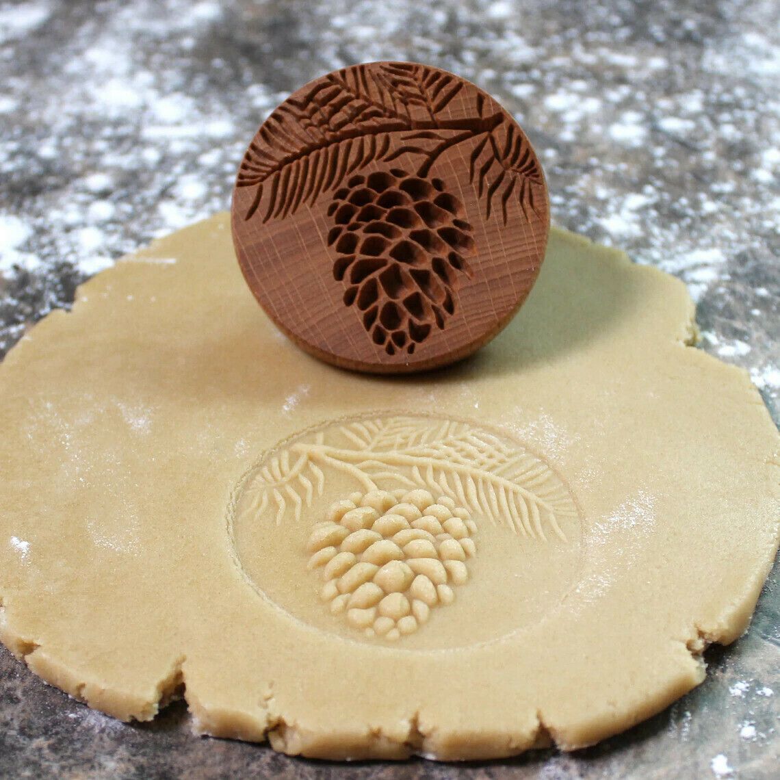 Premium Shortbread Mold - Beech Wood - Cake Pops Parties