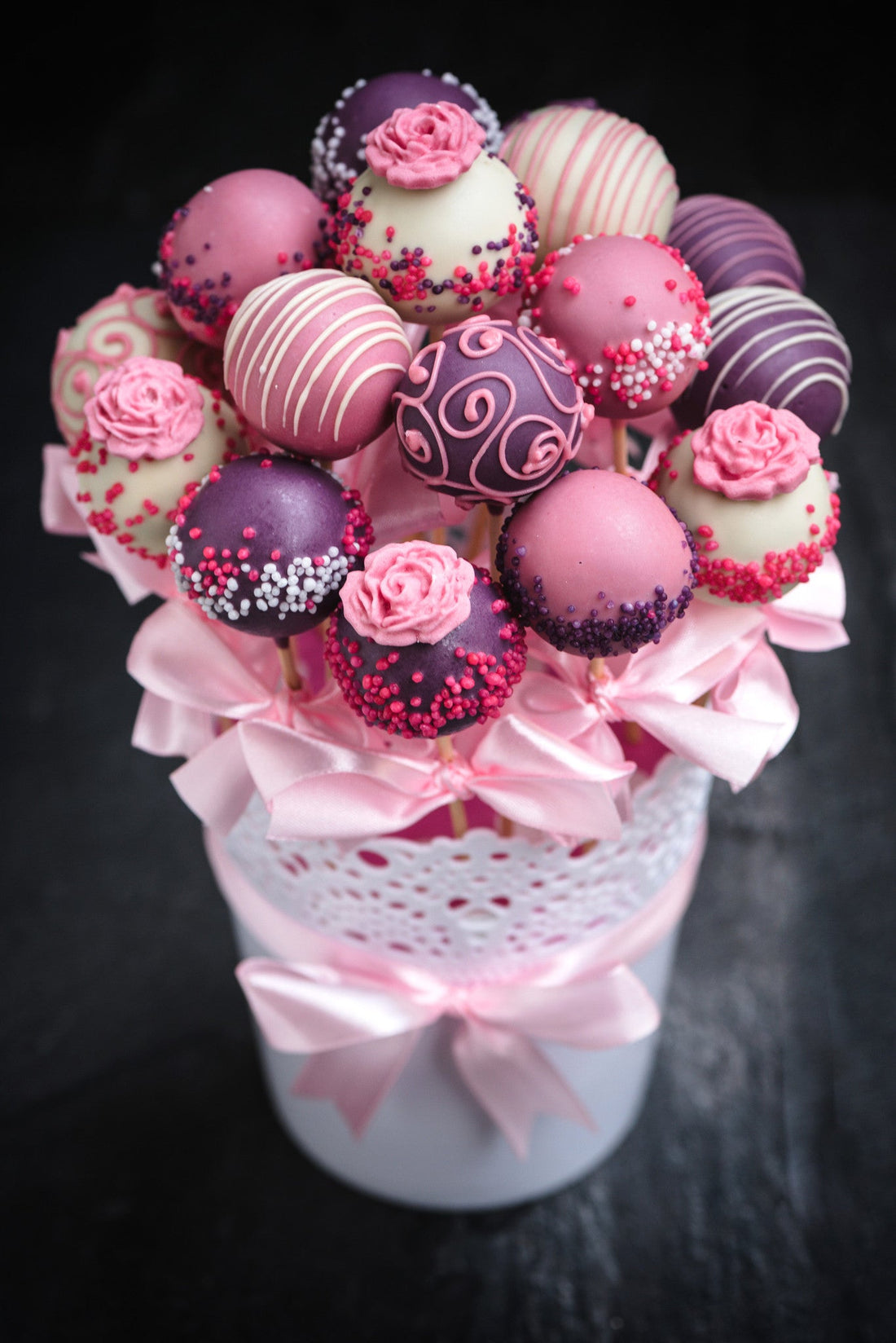 Christmas Cake Pops Gift Bouquet With Baileys Irish Cream - Cake Pops Parties