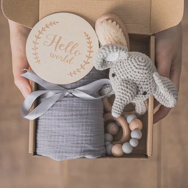 7pc Newborn Bath Toy Set - Cake Pops Parties