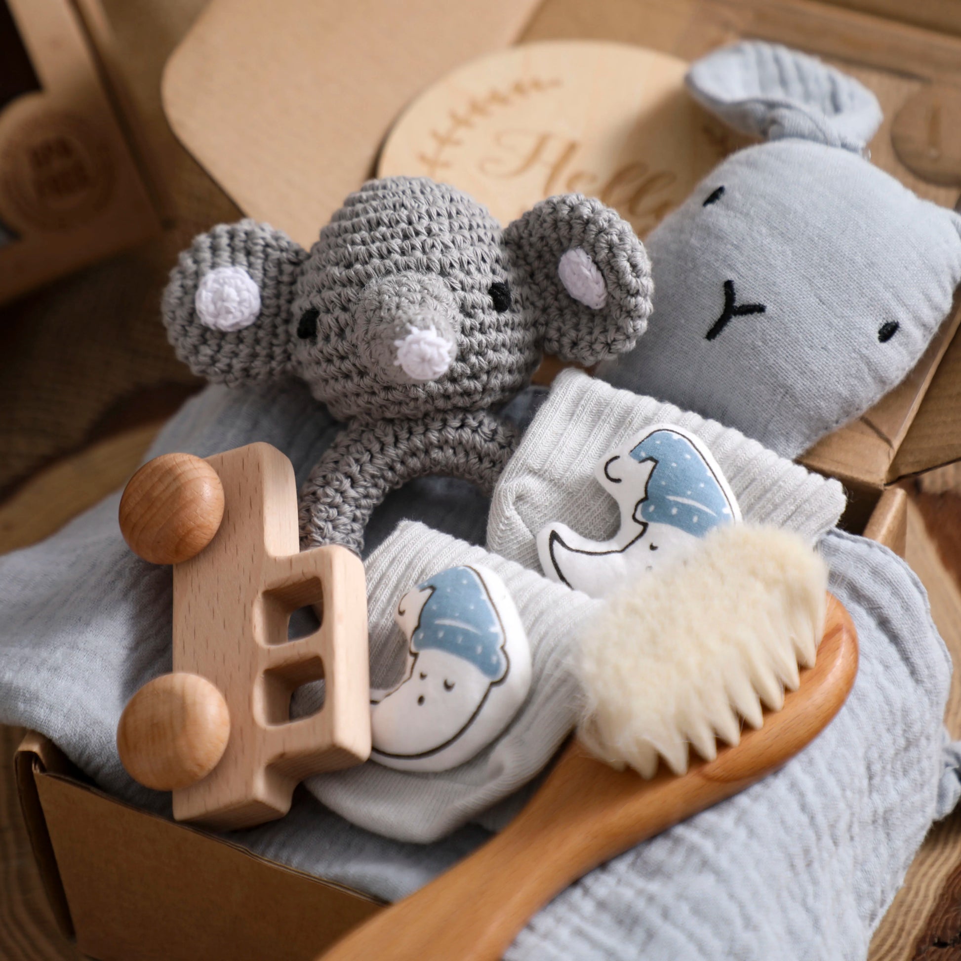 7pc Newborn Bath Toy Set - Cake Pops Parties