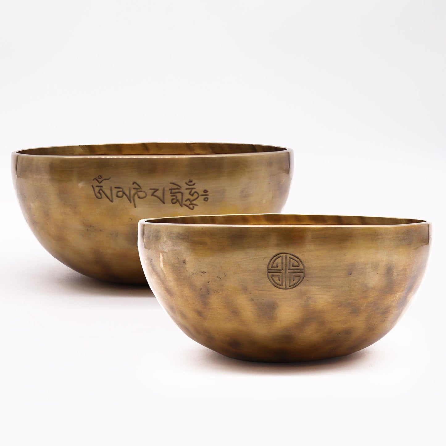 Extra Large Nepalese Moon Singing Bowl 22cm - Handcrafted Serenity. Beautifully crafted singing bowls showcasing rich detailing, perfect for sound healing and meditation. Ideal Christmas gift for home fragrance. Transform your space with serenity.