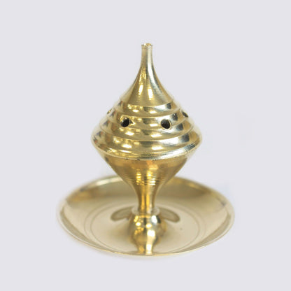 Close-up of the Small Brass Incense Burner - Elegant Design for Meditation, displaying intricate details and craftsmanship. This elegant burner is a wonderful option for creating a serene space and makes an ideal Christmas gift for home fragrance lovers.