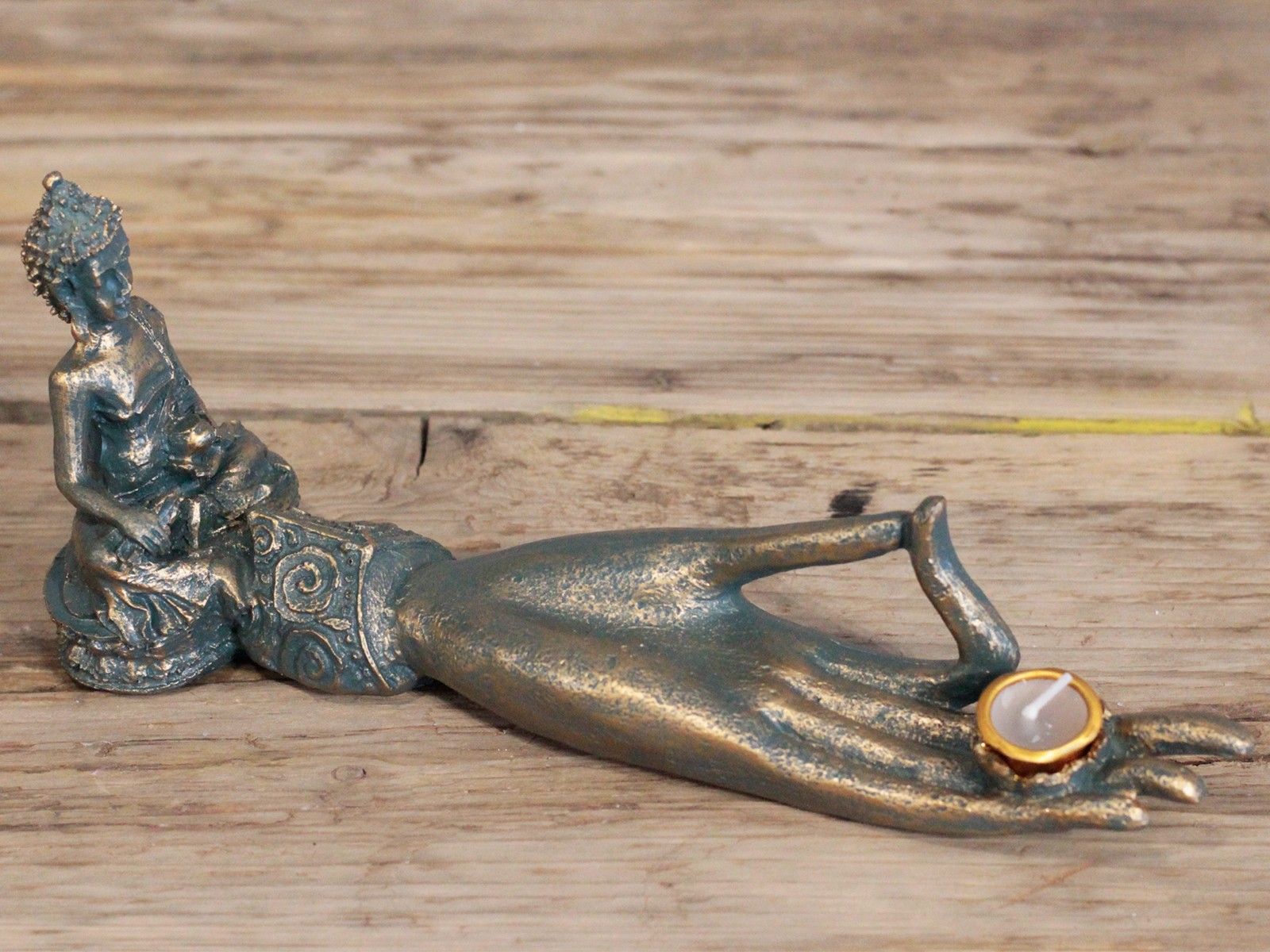 Antique Buddha Hand Incense Burner – Zen Decor for Homes displayed with intricate designs and a Buddha figure, ideal for enhancing your meditation space {{scent}} {{product_type}} – Christmas Gift Home Fragrance.