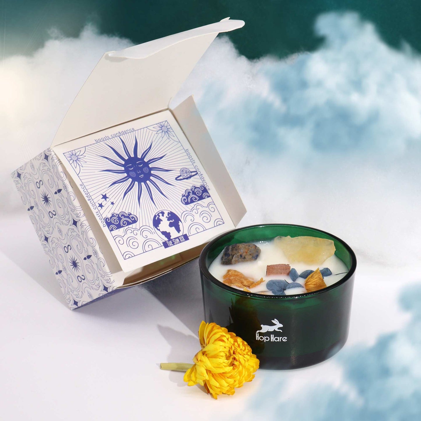 Hop Hare Crystal Magic Flower Candle - Citrine & Sodalite, 22Hr Burn Time in its decorative box with tarot card. Ideal Christmas gift home fragrance.