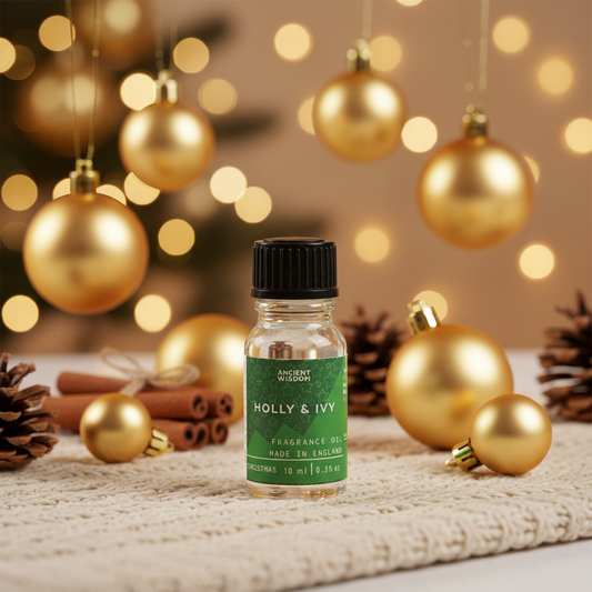 Holly & Ivy Fragrance Oil 10ml - A festive christmas fragrance oil perfect for enhancing your home during the holiday season.