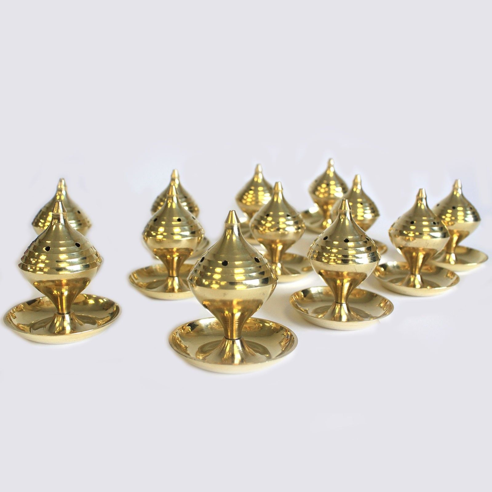 Elegant Medium Brass Incense Burner – Rituals & Meditation in a group setting, highlighting the craftsmanship and warmth of brass. A lovely choice for Christmas Gift Home Fragrance.