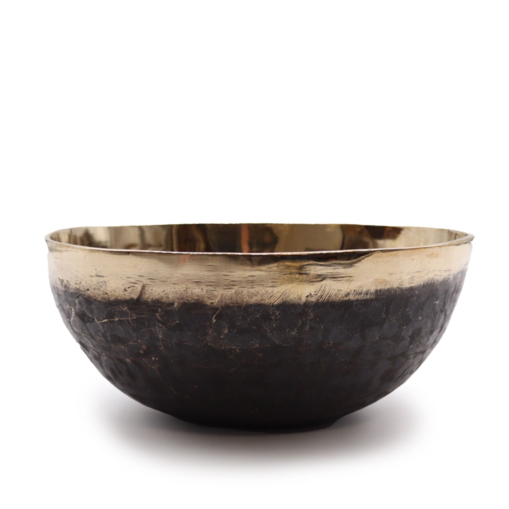 Extra Large Handmade Singing Bowl - 21cm, 1200g, Ideal Gift, featuring a beautifully crafted design that captures light, perfect for enhancing meditation practices and a wonderful choice for a Christmas gift to bring serenity to home fragrance.
