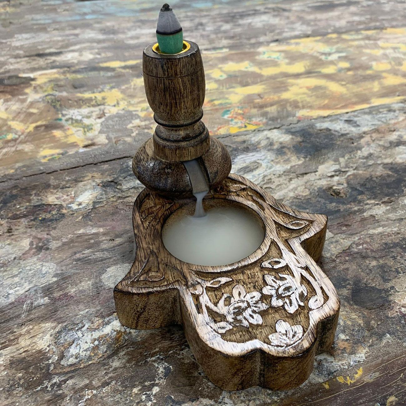 Sm Mango Wood Backflow Burner - Hamsa in action with smoke flowing smoothly, creating an enchanting visual effect. A delightful piece for any room and a thoughtful Christmas gift for friends and family who love home fragrances.