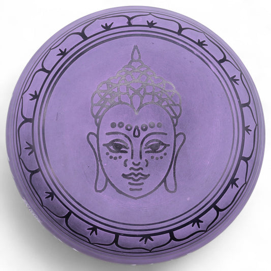 Extra Loud Purple Haze Singing Bowl - 23cm meditation tool featuring intricate buddha design. Ideal for sound therapy and mindfulness practice, making it a unique Christmas gift for home fragrance enthusiasts.