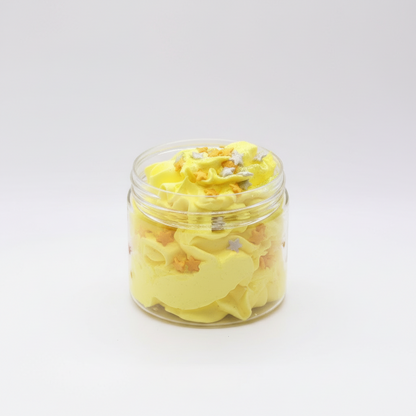Indulge in our Whipped Soap for Winter - 120g, featuring warm scents of cinnamon and clove, perfect for holiday pampering.