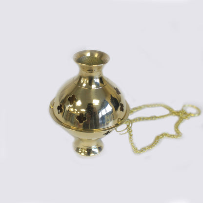 Hanging Brass Incense Burner - Ideal for Meditation & Rituals, showcasing a beautifully polished brass design with intricate cut-out patterns. This versatile burner is perfect for creating soothing atmospheres and making a wonderful Christmas gift for home fragrance enthusiasts.