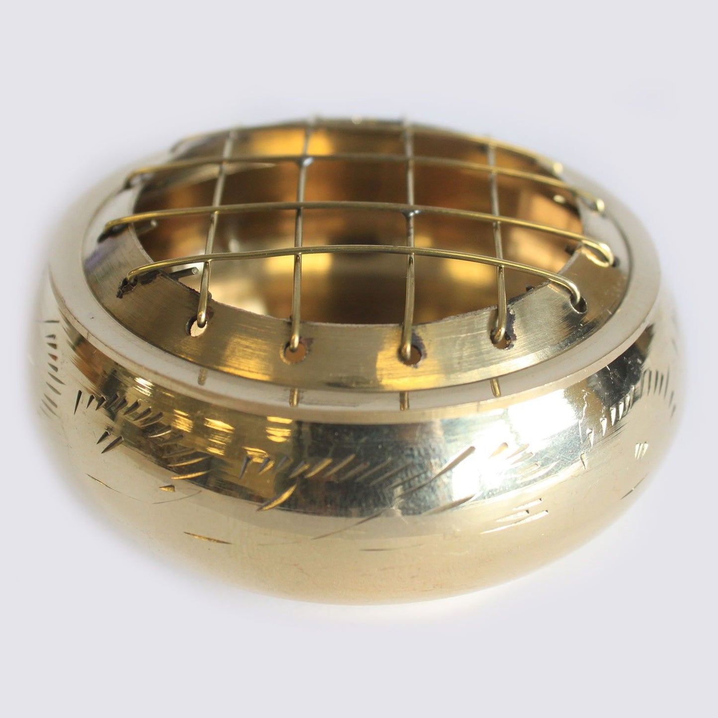 Charming Elegant Brass Charcoal Incense Jar with a beautifully crafted grid lid, perfect for burning charcoal and resins. Elevate your home fragrance or give it as a unique Christmas gift. {{scent}} {{product_type}} – Christmas Gift Home Fragrance.