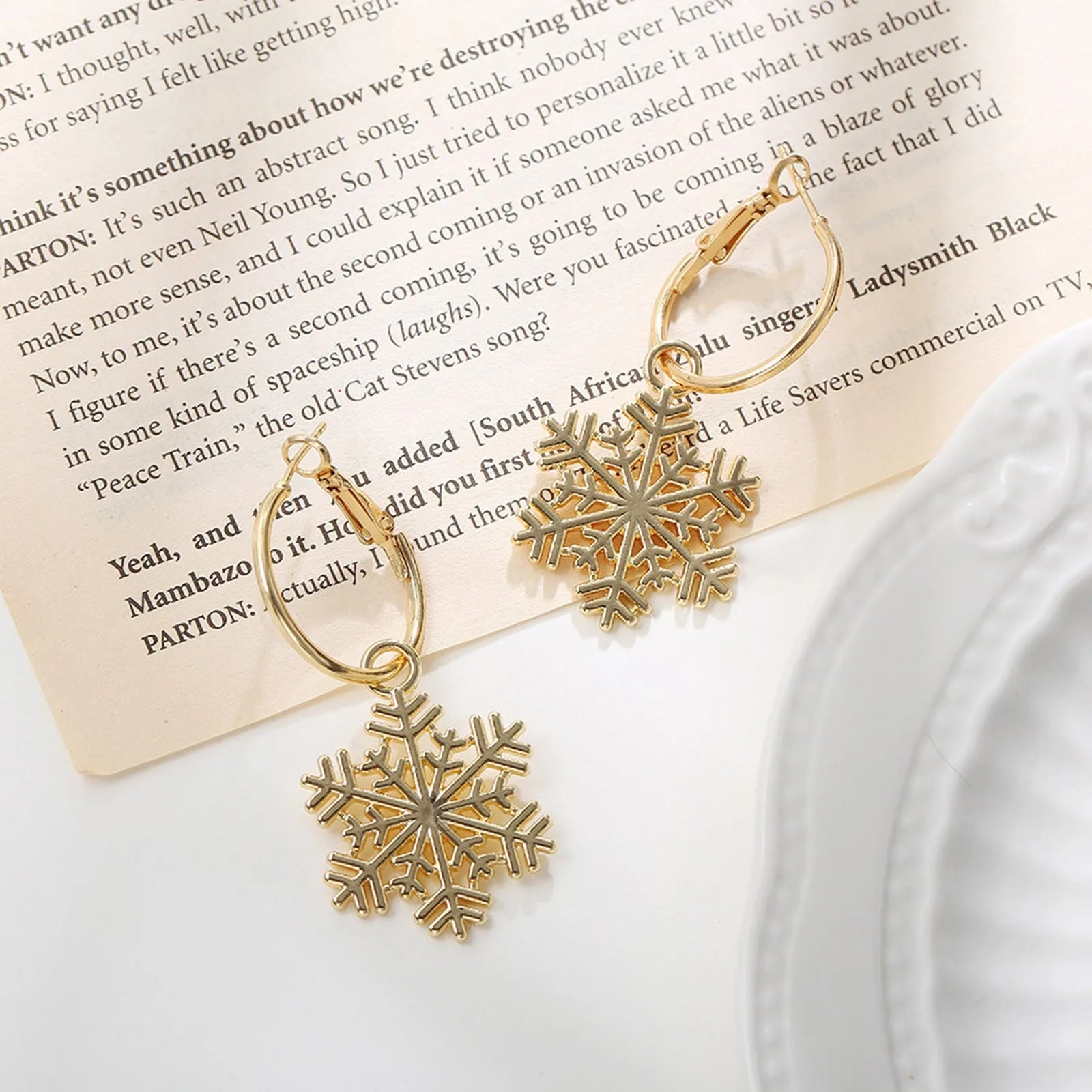 Christmas Earrings Set - Unique Festive Jewelry Gift - Cake Pops Parties
