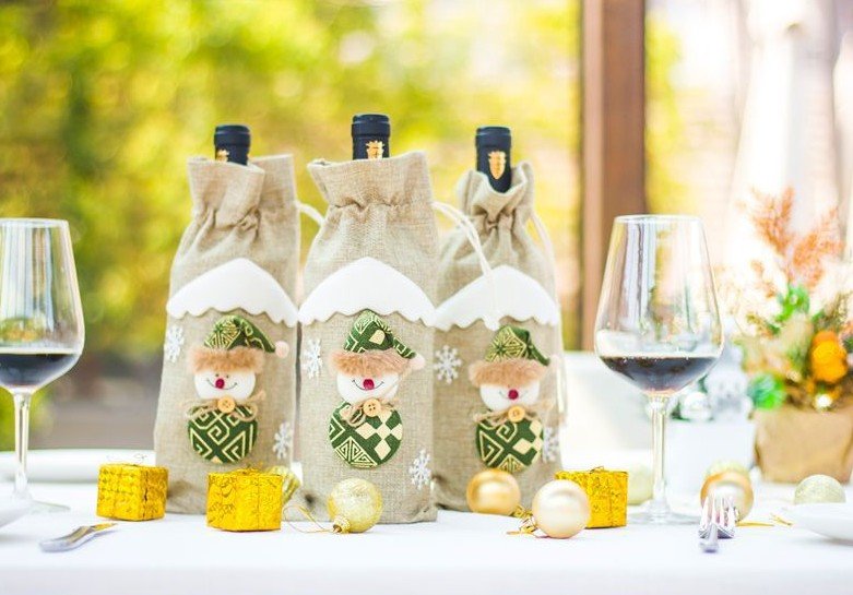 Christmas Wine Bottle Socks - Cake Pops Parties