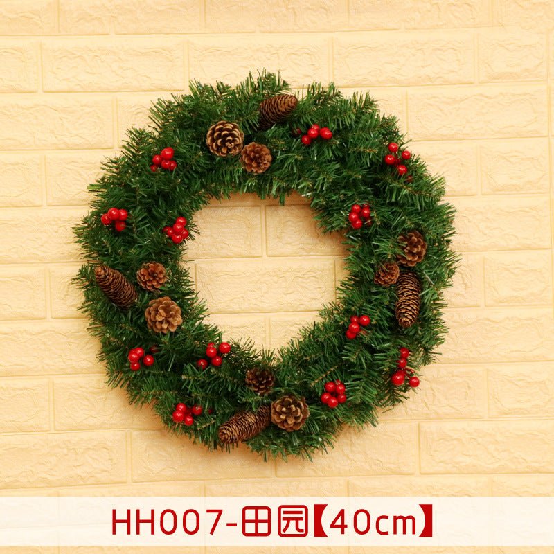 Christmas Wreath Hanging Decoration - Cake Pops Parties