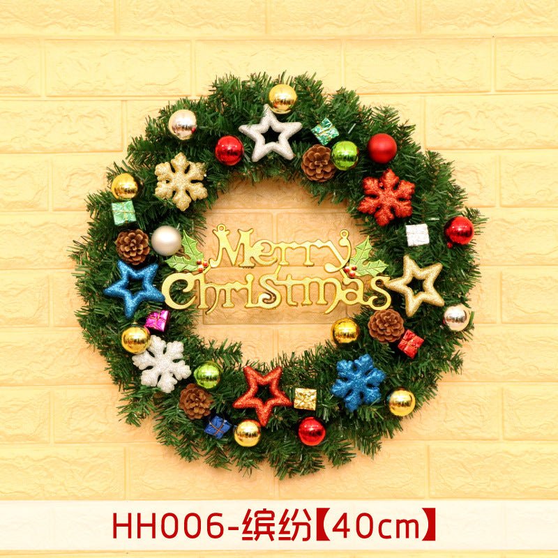 Christmas Wreath Hanging Decoration - Cake Pops Parties