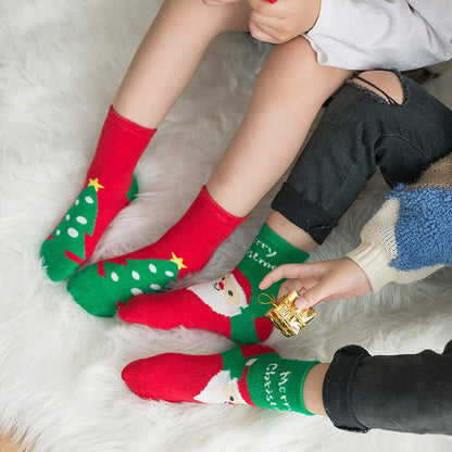 Cute Christmas Stockings for Kids - Cake Pops Parties
