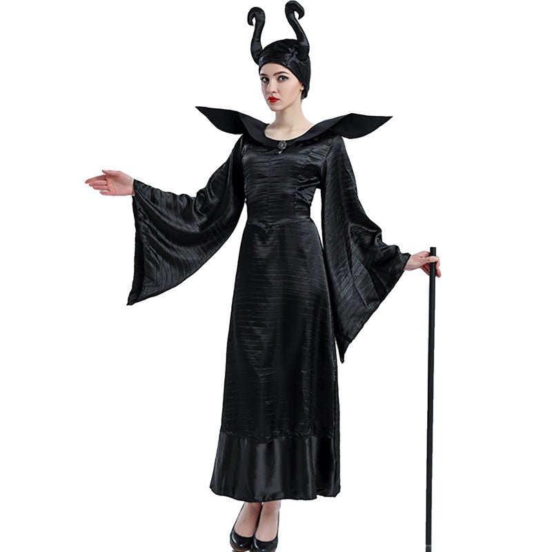 Dark Witch Halloween Costume - Cake Pops Parties
