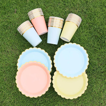 Elegant Lace Disposable Plates - Cake Pops Parties