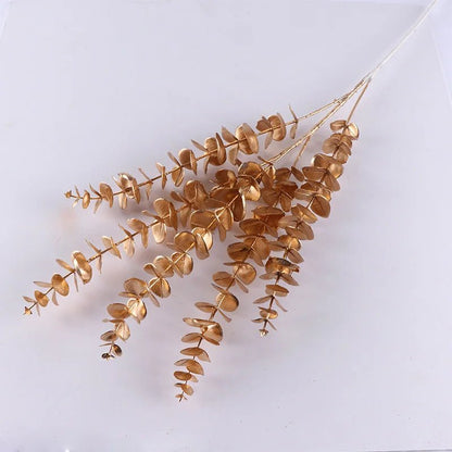 Golden Maple Leaf Christmas Decor - Cake Pops Parties