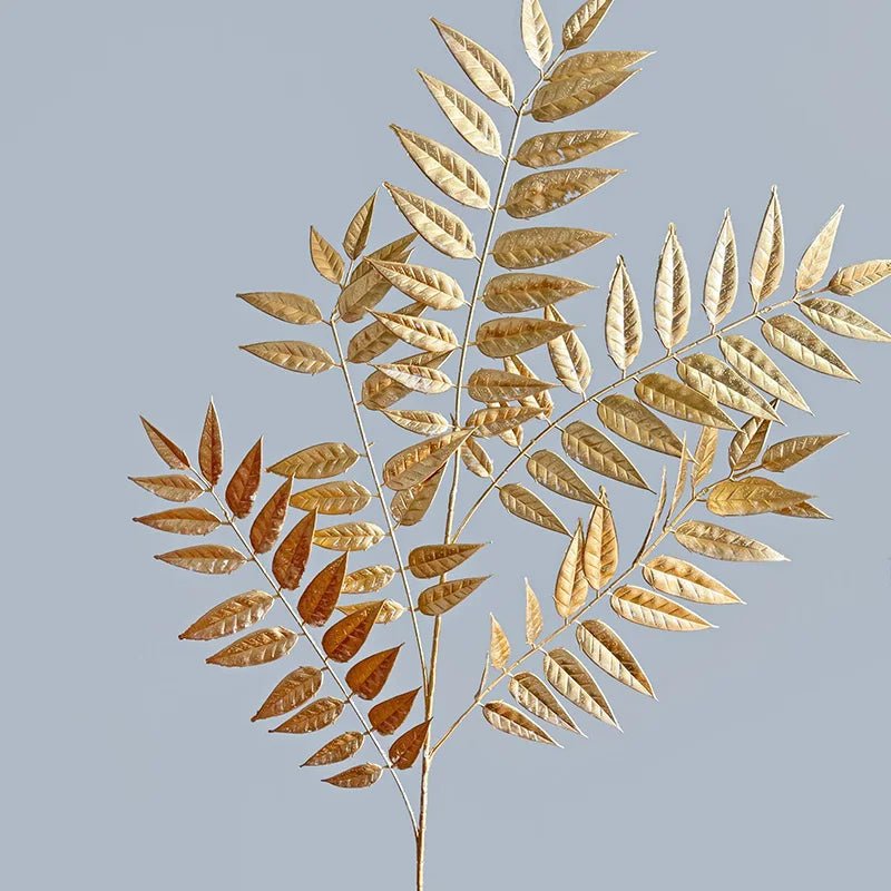 Golden Maple Leaf Christmas Decor - Cake Pops Parties