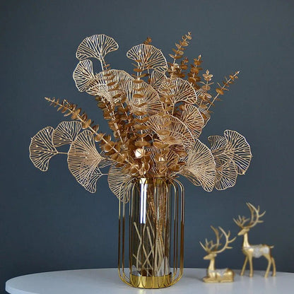 Golden Maple Leaf Christmas Decor - Cake Pops Parties