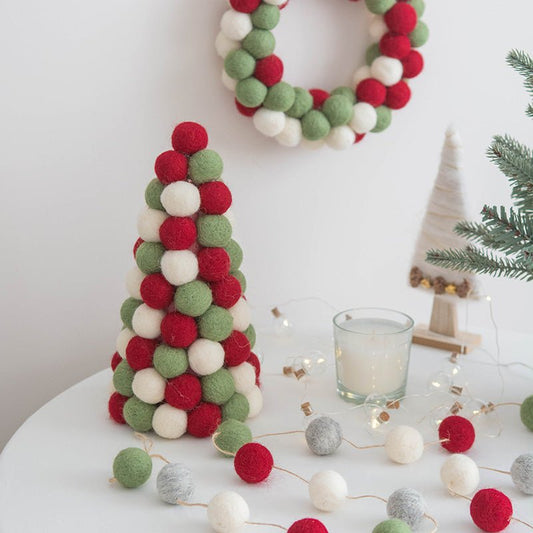Nordic Felt Christmas Ornaments Set - Cake Pops Parties