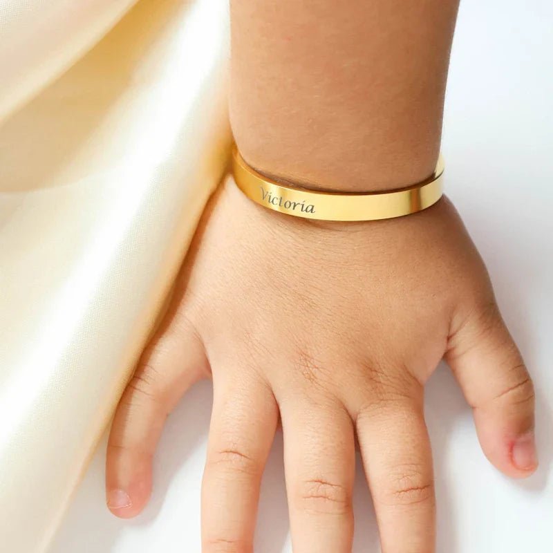 Personalized Baby Toddler Name Bracelet - Cake Pops Parties