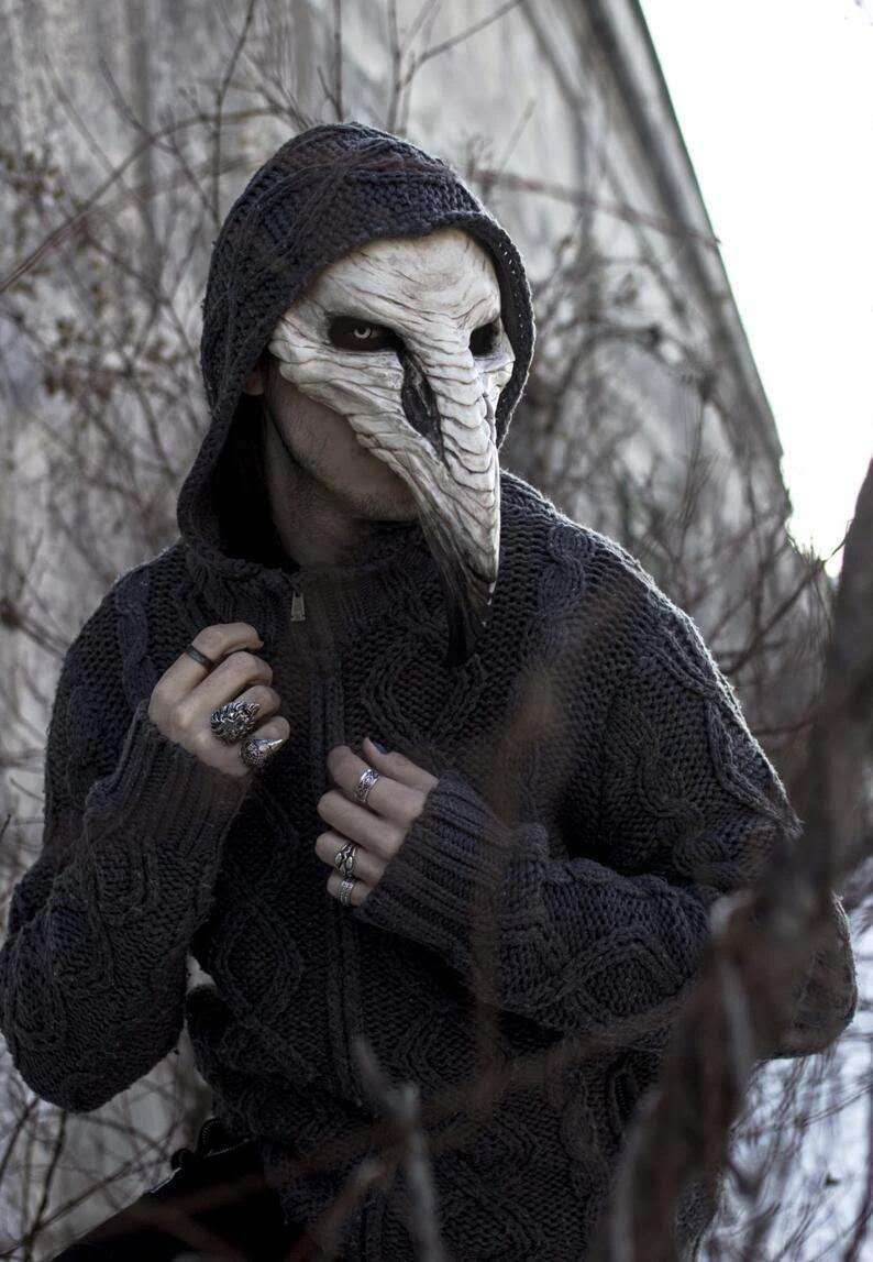 Punk Halloween Plague Beak Mask - Cake Pops Parties