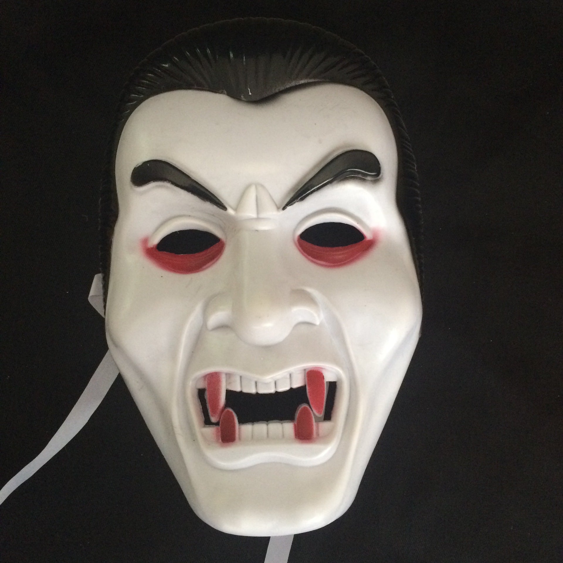 Scary Vampire Mask - Halloween Special - Cake Pops Parties